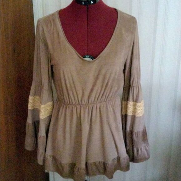 JUDITH MARCH boho pullover bell sleeves top size M - Picture 1 of 8